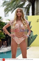 Pokazy Miami Swim Week 2021