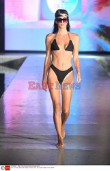 Pokazy Miami Swim Week 2021