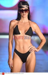 Pokazy Miami Swim Week 2021