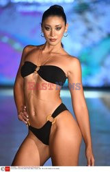 Pokazy Miami Swim Week 2021