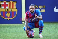 Memphis Depay podpisał kontrakt z Barceloną