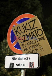 Protest przed Sejmem po przegłosowaniu lex anty-tvn