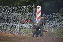 Budowa płotu na granicy polsko-białoruskiej