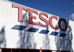 Tesco zamyka sklep na Kabatach