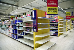 Tesco zamyka sklep na Kabatach