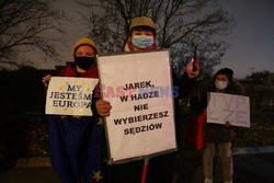 Protesty przed Wawelem podczas wizyty Jarosława Kaczyńskiego