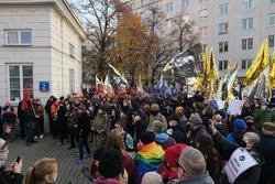 Antyfaszystowskie streetparty w Warszawie