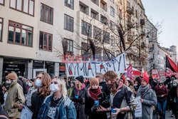 Antyfaszystowskie streetparty w Warszawie