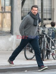 Bradley Cooper w szaliku