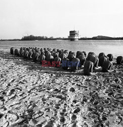 Magdalena Abakanowicz i jej rzeźby