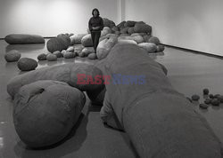 Magdalena Abakanowicz i jej rzeźby