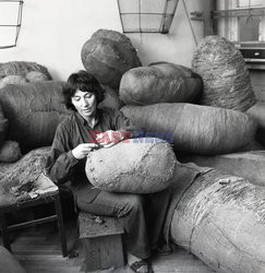 Magdalena Abakanowicz i jej rzeźby