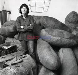 Magdalena Abakanowicz i jej rzeźby