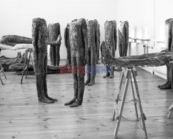 Magdalena Abakanowicz i jej rzeźby