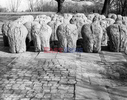 Magdalena Abakanowicz i jej rzeźby