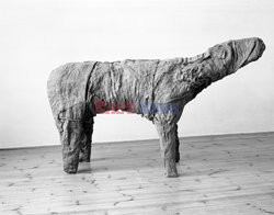 Magdalena Abakanowicz i jej rzeźby