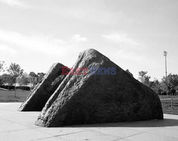 Magdalena Abakanowicz i jej rzeźby