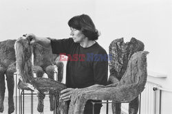 Magdalena Abakanowicz i jej rzeźby