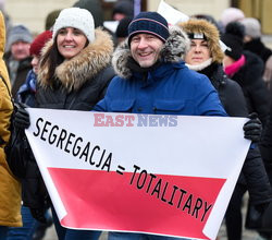 Lublin - Marsz przeciwników obowiązku szczepień