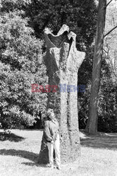 Magdalena Abakanowicz i jej rzeźby