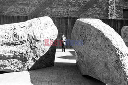 Magdalena Abakanowicz i jej rzeźby