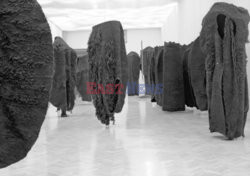 Magdalena Abakanowicz i jej rzeźby