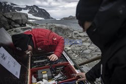 Tureccy naukowcy na Antarktydzie - Abaca