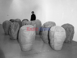 Magdalena Abakanowicz i jej rzeźby