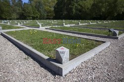Antyrosyjskie napisy na Cmentarzu Żołnierzy Radzieckich