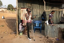 Amp futbol w Sierra Leone - AFP