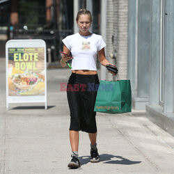 Lila Moss na zakupach w Nowym Jorku