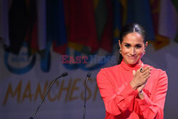 Meghan Markle przemawia na One Young World Summit