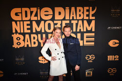 Premiera filmu Gdzie diabeł nie może, tam baby pośle