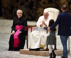 Papież Franciszek przyjął uchodźców na audiencji