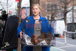 Amy Schumer na planie filmu Life & Beth