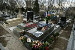 Cmentarz Pere Lachaise w Paryżu - Eyevine