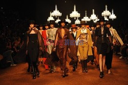 Paris Fashion Week - pokazy