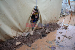 Życie dzieci w Syrii rok po trzęsieniu ziemi - NUR