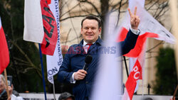 Protest Wolnych Polaków przed Trybunałem Konstytucyjnym