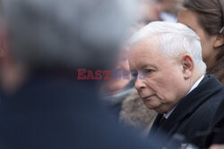 Jarosław Kaczyński na odsłonięciu tablicy Lecha Kaczyńskiego w IPN w Gdańsku