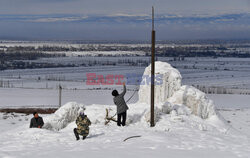 Sztuczny lodowiec w Kirgistanie