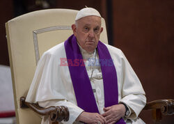 Papież podczas modlitwy 24 godziny dla Pana