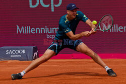 Hubert Hurkacz pokonał Jana Choinskiego w 2. rundzie turnieju w Estoril