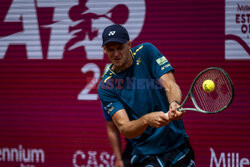 Hubert Hurkacz pokonał Jana Choinskiego w 2. rundzie turnieju w Estoril