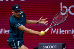 Hubert Hurkacz pokonał Jana Choinskiego w 2. rundzie turnieju w Estoril