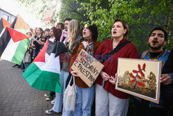 Propalestyńska demonstracja przeciwko wystawie w Krakowie