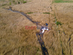 Cessna po awaryjnym lądowaniu w Wawrze