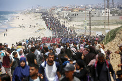 Wysiedleni Palestyńczycy wracają do swoich domów w północnej Strefie Gazy
