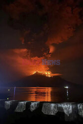 Erupcja wulkanu Sitaro