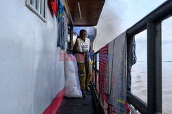 Transport rzeczny w Kongo - AFP